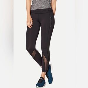 Lululemon Inspire Tight II black leggings with mesh inserts, zip pockets sz 6